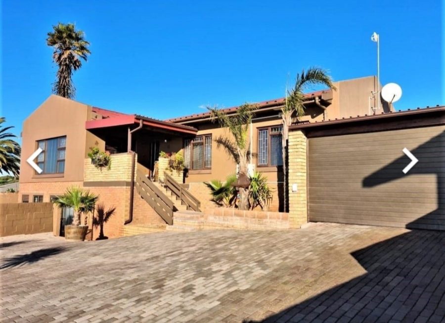 4 Bedroom Property for Sale in Vredenburg Western Cape